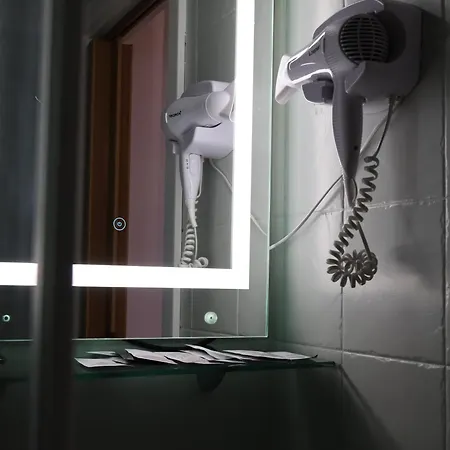 Ξενοδοχείο με διαμερίσματα Villa Flora