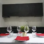 Flora شقة فندقية