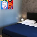 Flora شقة فندقية بومبيي