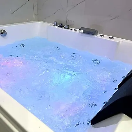 Lejlighedshotel Flora 3*