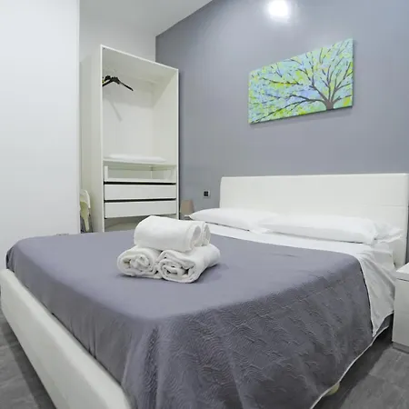 Ξενοδοχείο με διαμερίσματα Villa Flora Πομπηία